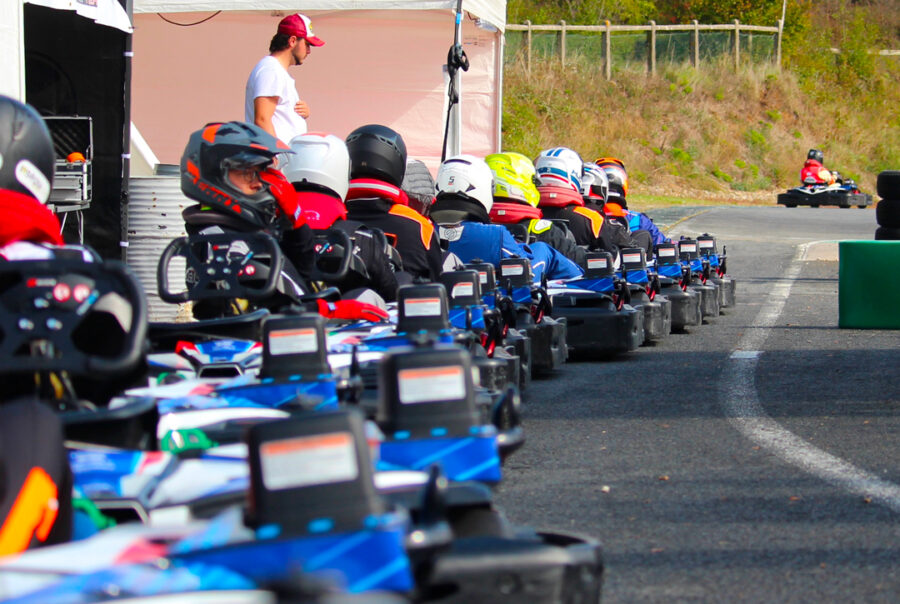 Karting Stages De Pilotage Et Accrobranche Lyon Actua