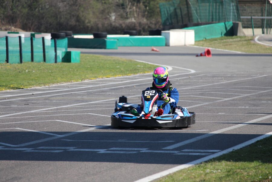 Karting Stages De Pilotage Et Accrobranche Lyon Actua